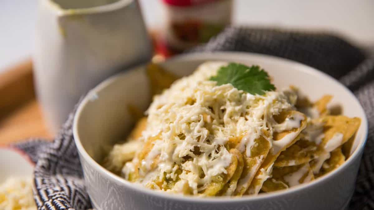 Chilaquiles Verdes con Pollo