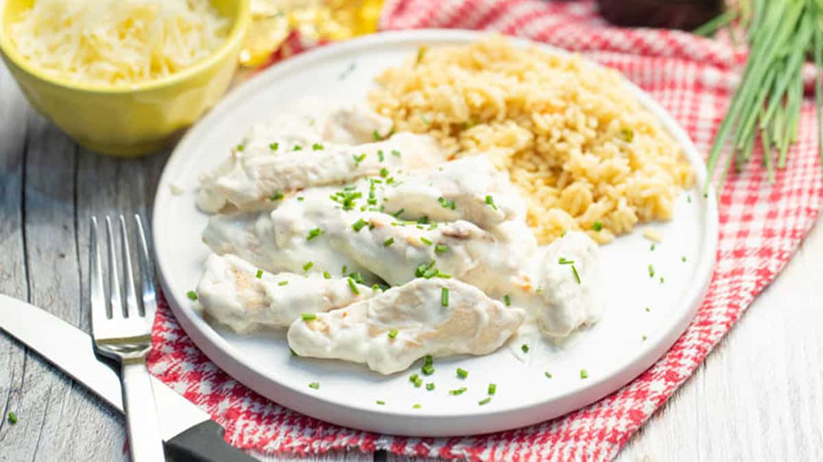 Pollo en Salsa de Queso