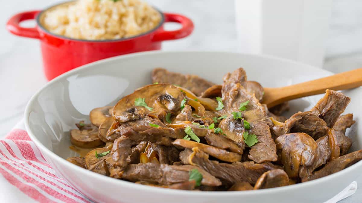 Carne Stroganoff